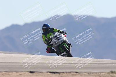 media/Oct-30-2025-Racers Edge (Thu) [[dabbdaf680]]/3-B Group/Session 4 Turn 9/